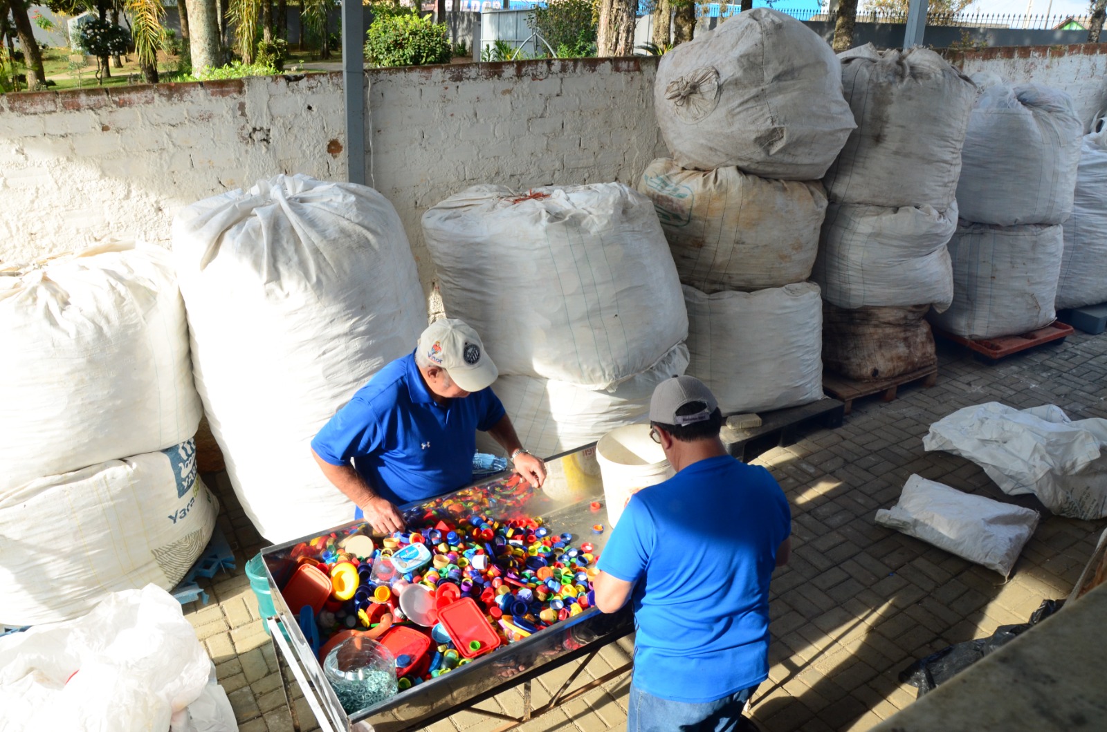 Comunidade Servos dos Pobres ajuda pessoas em situação de vulnerabilidade na região de Ponta Grossa