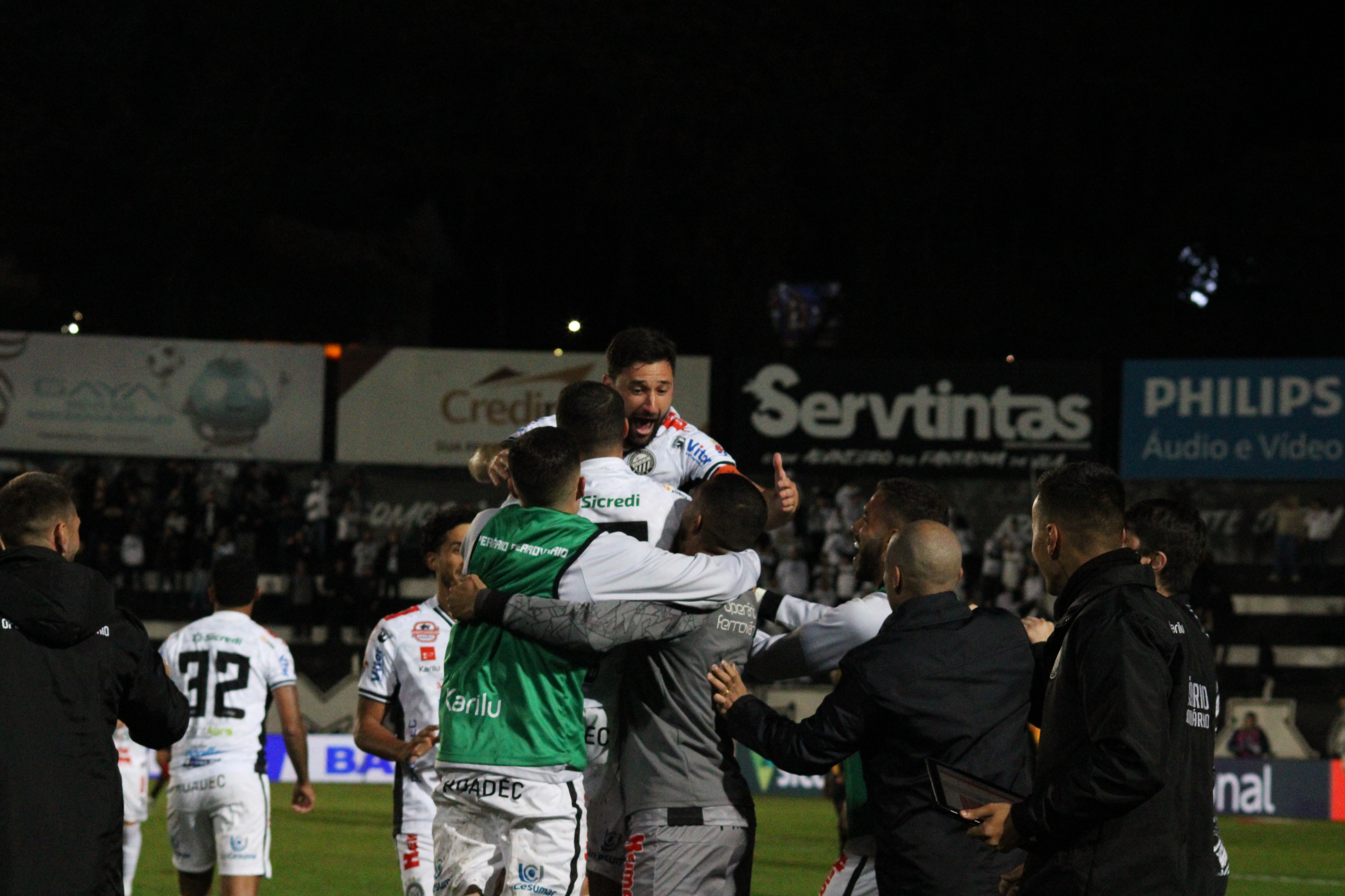 Em estreia de Alex, Operário vence e reage na Série B