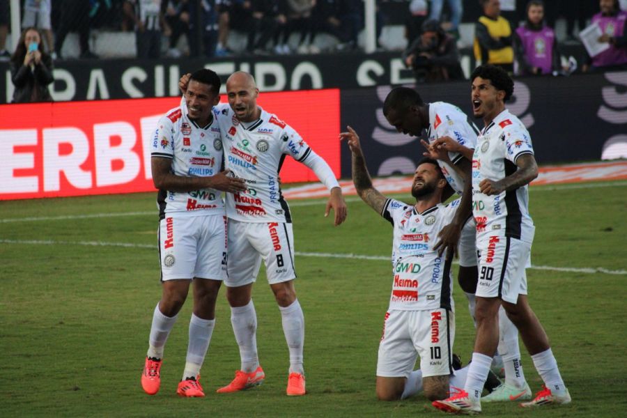 94-mafee-capa