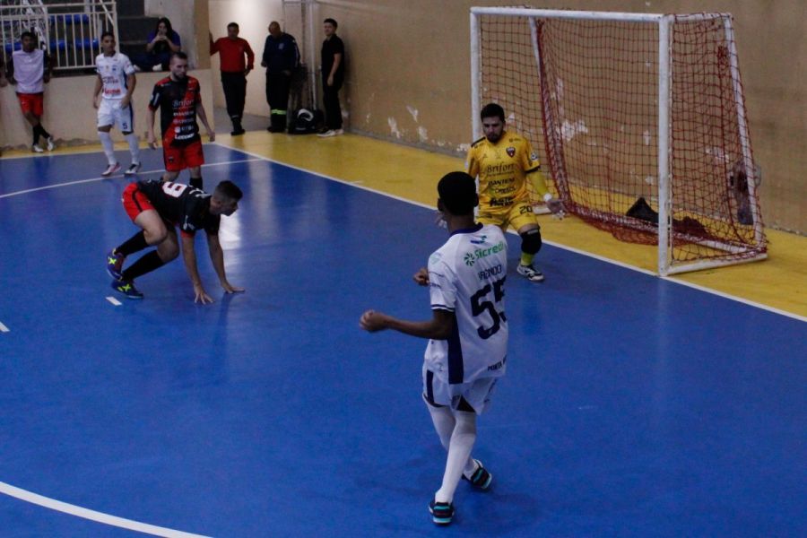 Gabriel-Horizontal-7