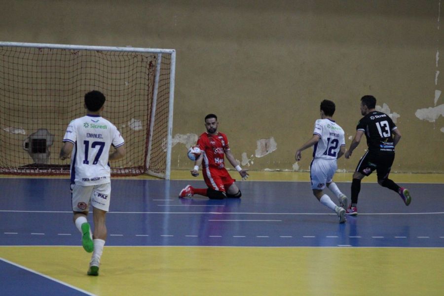 Gabriel-Horizontal-2-1