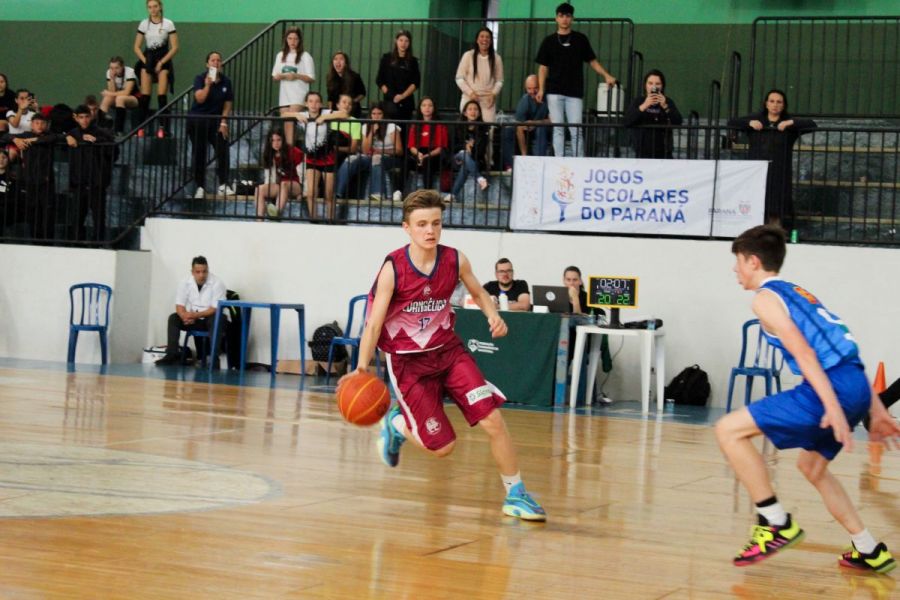 Castro encerra a final B dos 68° Jogos Escolares do Paraná campeão no  basquetebol